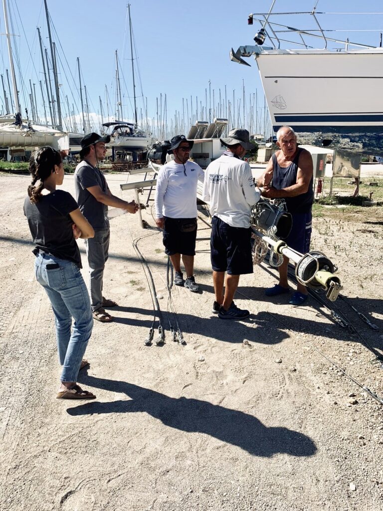 Rigging refit in the marina