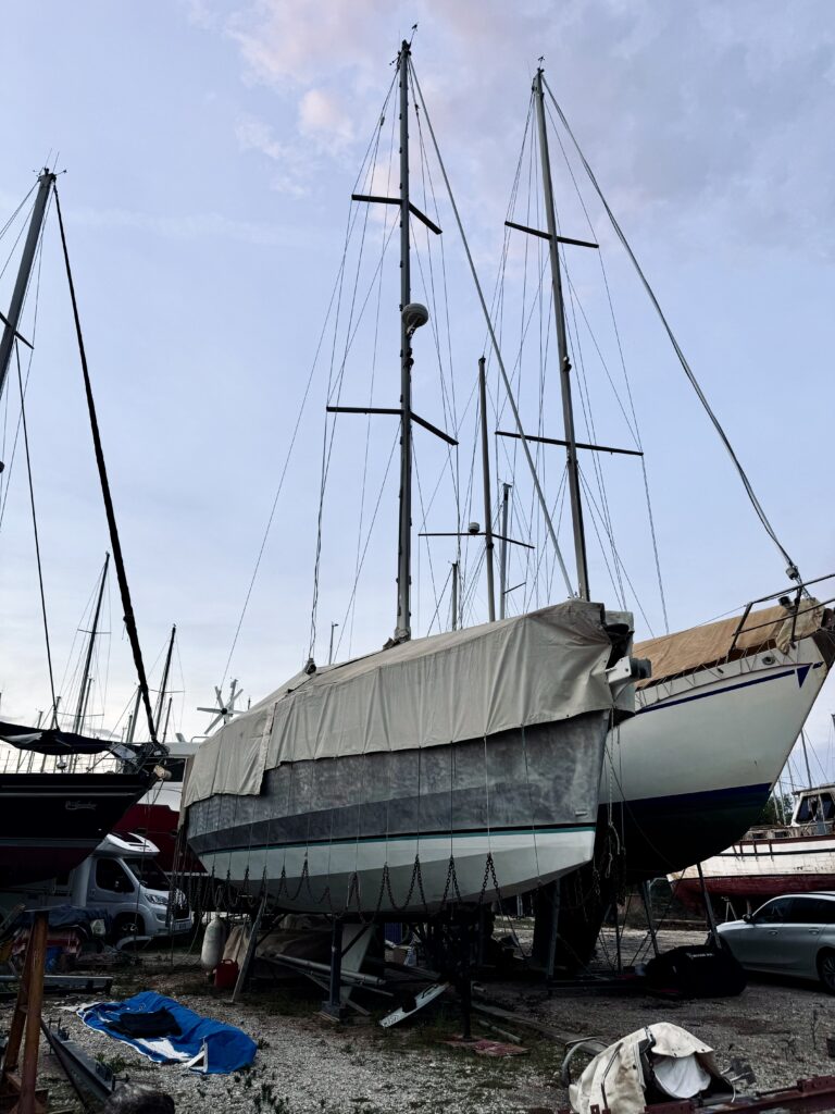 Vago sailing boat ready for winter