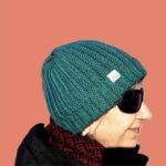 Handmade VAGOBEANIE in its forest green variation TIZZI